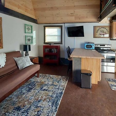 Rustic Hendersonville Farm Studio With Private Deck Esterno foto