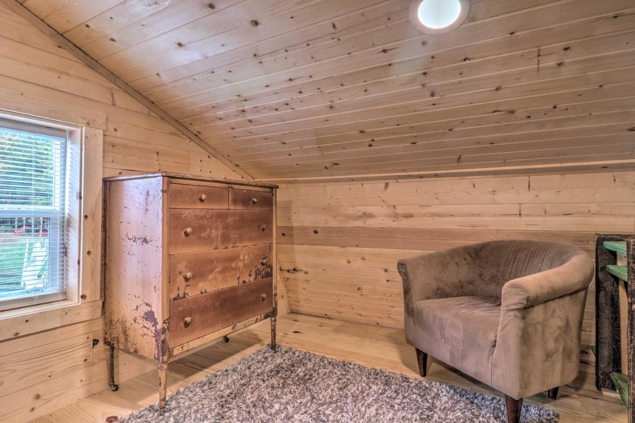 Rustic Hendersonville Farm Studio With Private Deck Esterno foto