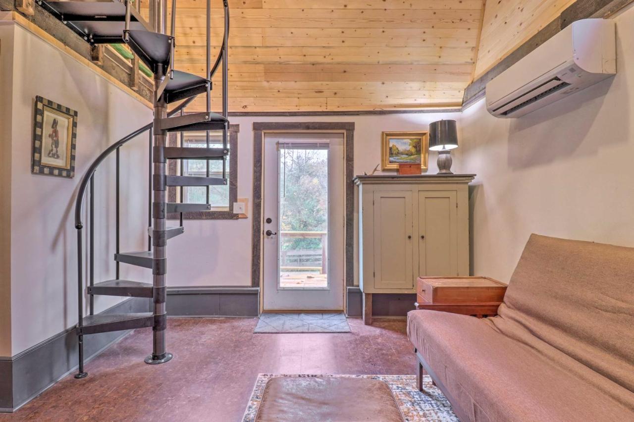 Rustic Hendersonville Farm Studio With Private Deck Esterno foto