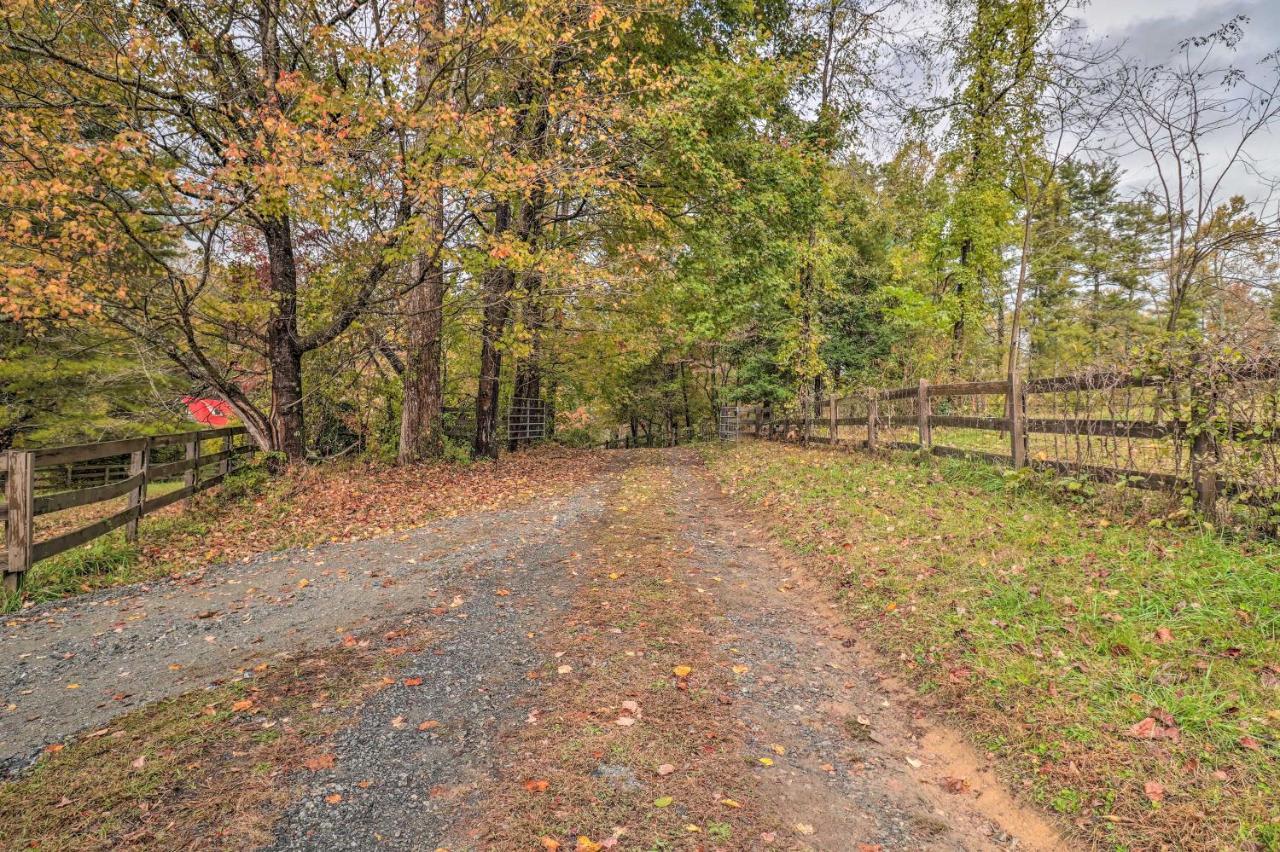 Rustic Hendersonville Farm Studio With Private Deck Esterno foto