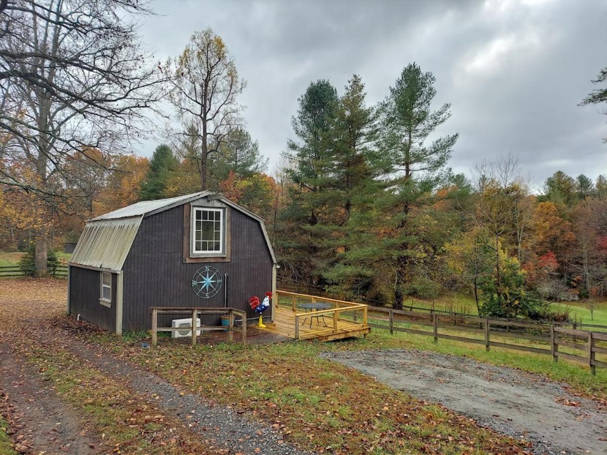 Rustic Hendersonville Farm Studio With Private Deck Esterno foto