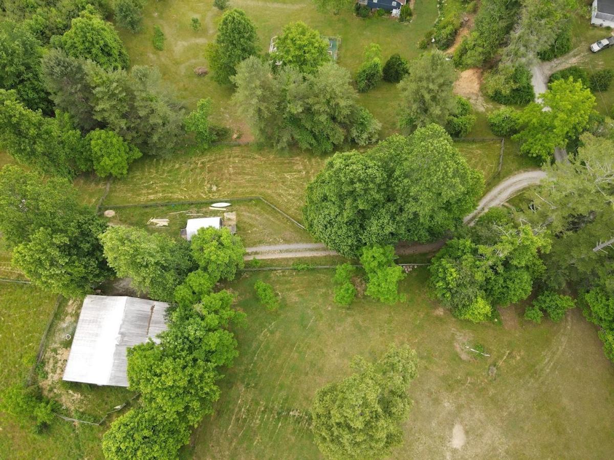 Rustic Hendersonville Farm Studio With Private Deck Esterno foto